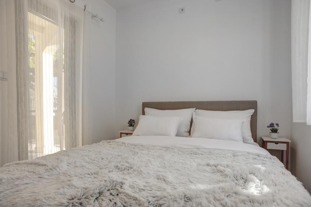 Gregovic Family Apartments Petrovac Buitenkant foto
